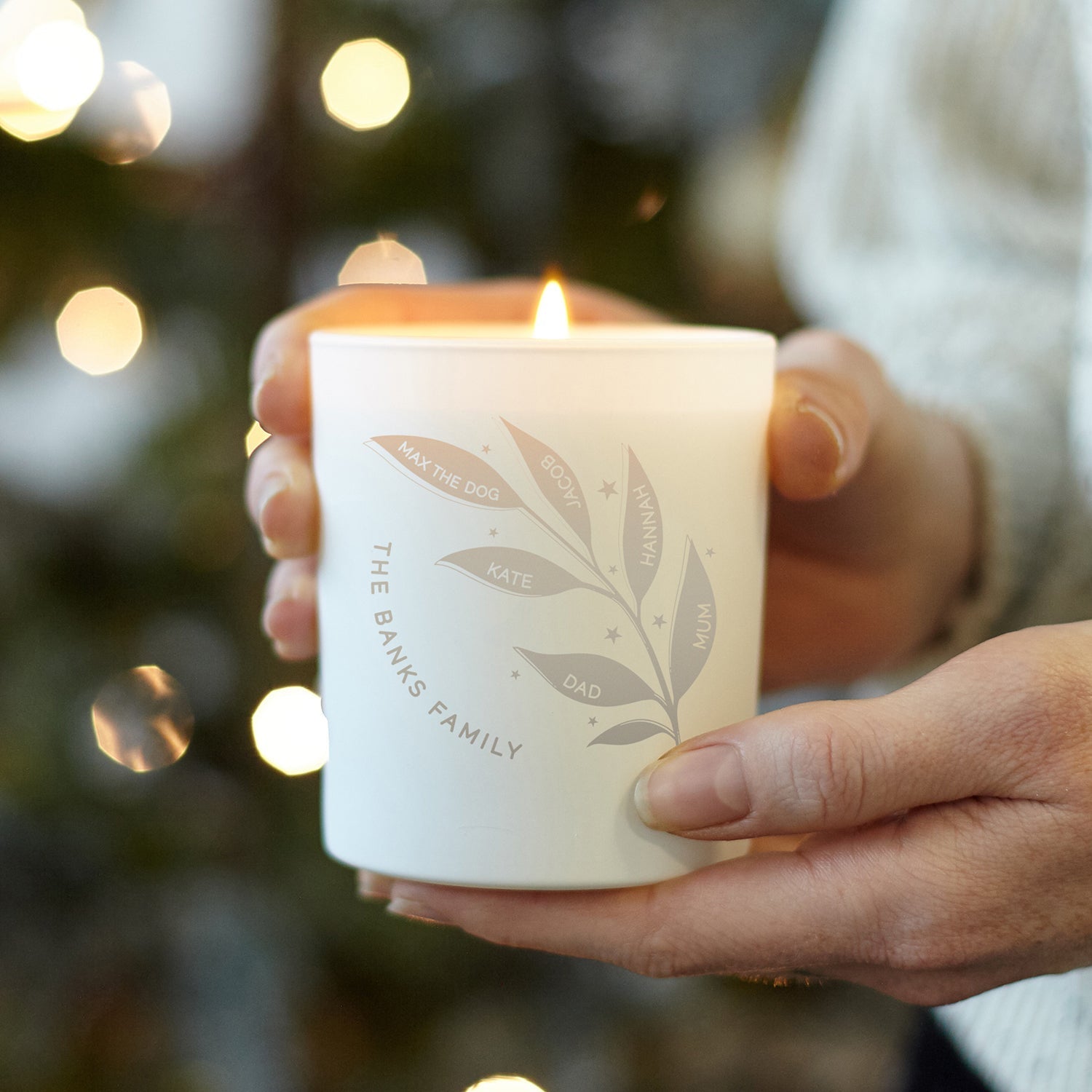 Christmas Family Tree Candle Gift – Scented Engraved Luxury Gift-Ready Box for Family Celebration