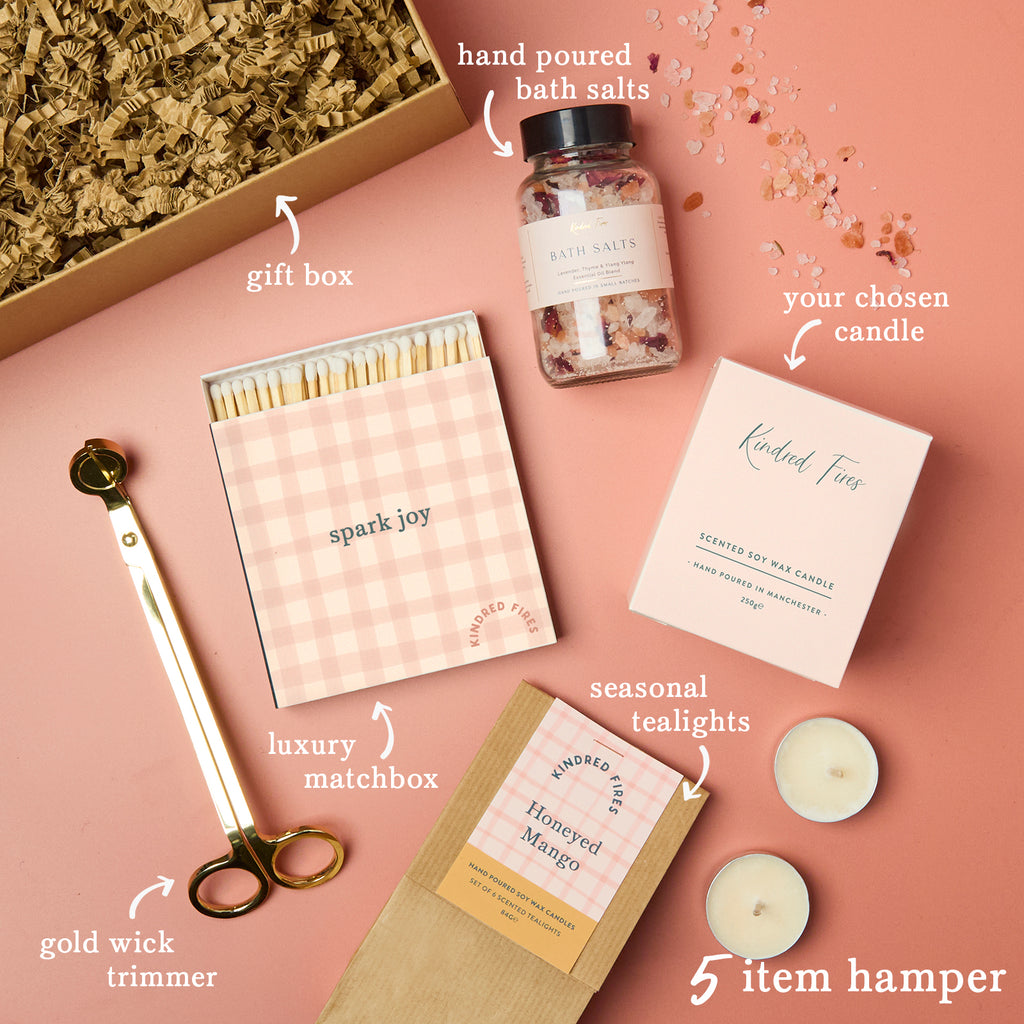 Velvet & Oud Scented Luxury 3 Wick Candle